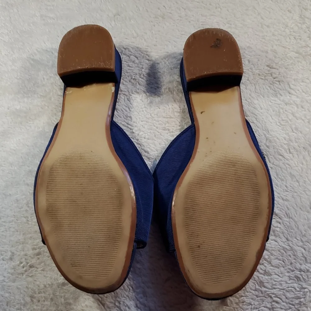 CROWN & IVY Blue Slides Shoes size 6.5 M EUC - Picture 4 of 6